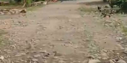 Kondisi Jalan Kerikil pada Pasir